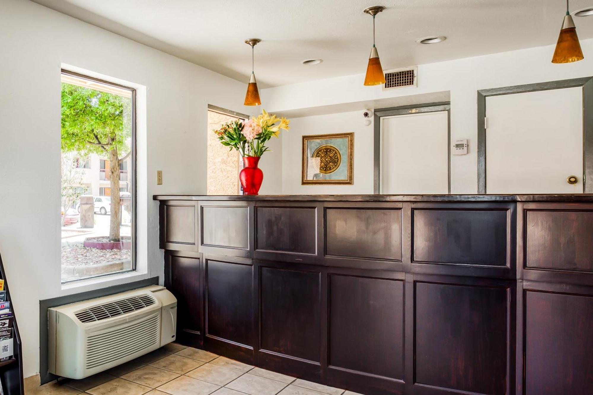 Oyo Hotel Groesbeck Bagian luar foto