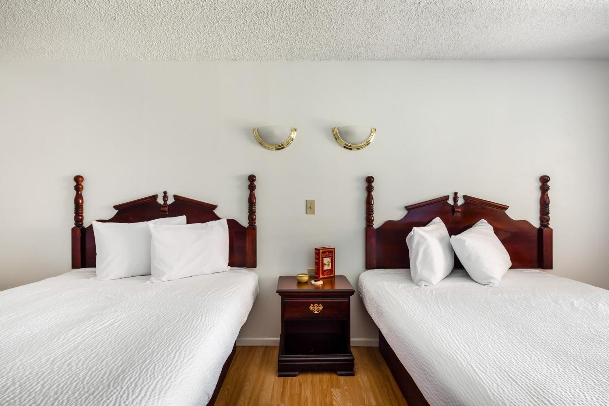Oyo Hotel Groesbeck Bagian luar foto