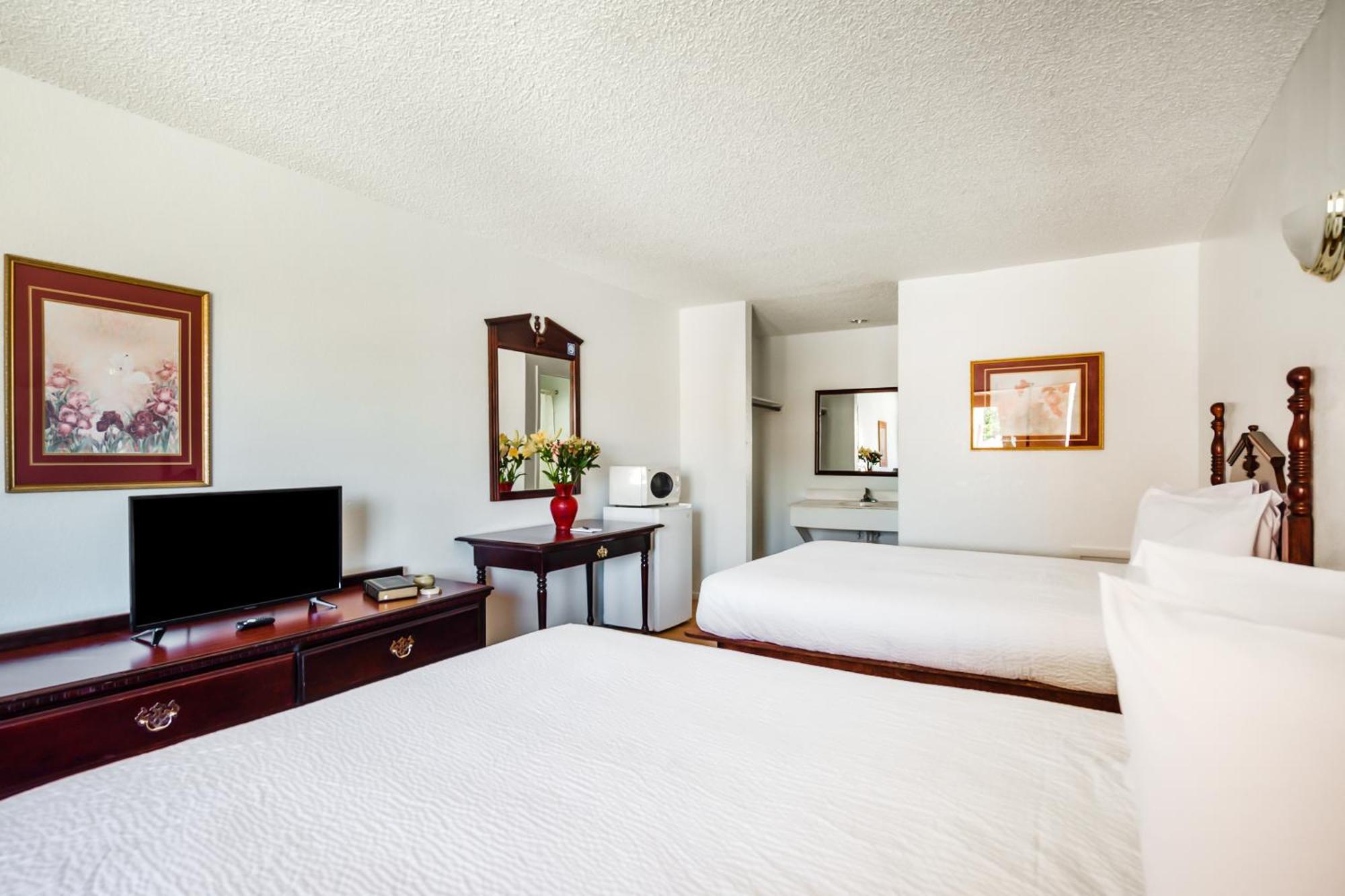 Oyo Hotel Groesbeck Bagian luar foto
