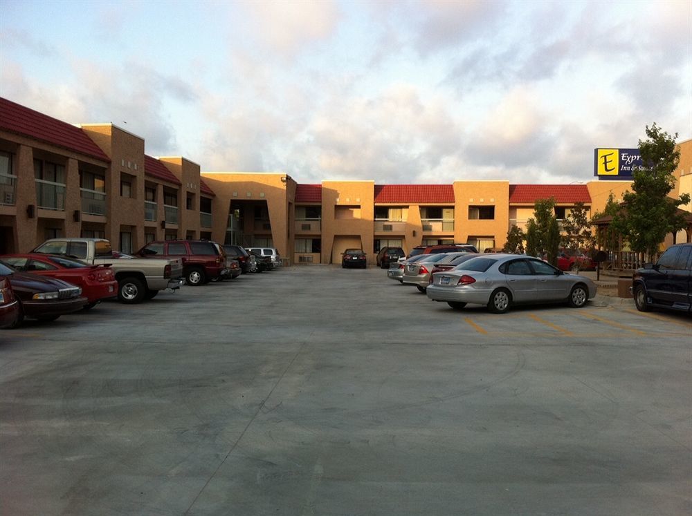 Oyo Hotel Groesbeck Bagian luar foto