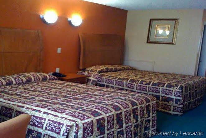 Oyo Hotel Groesbeck Bagian luar foto